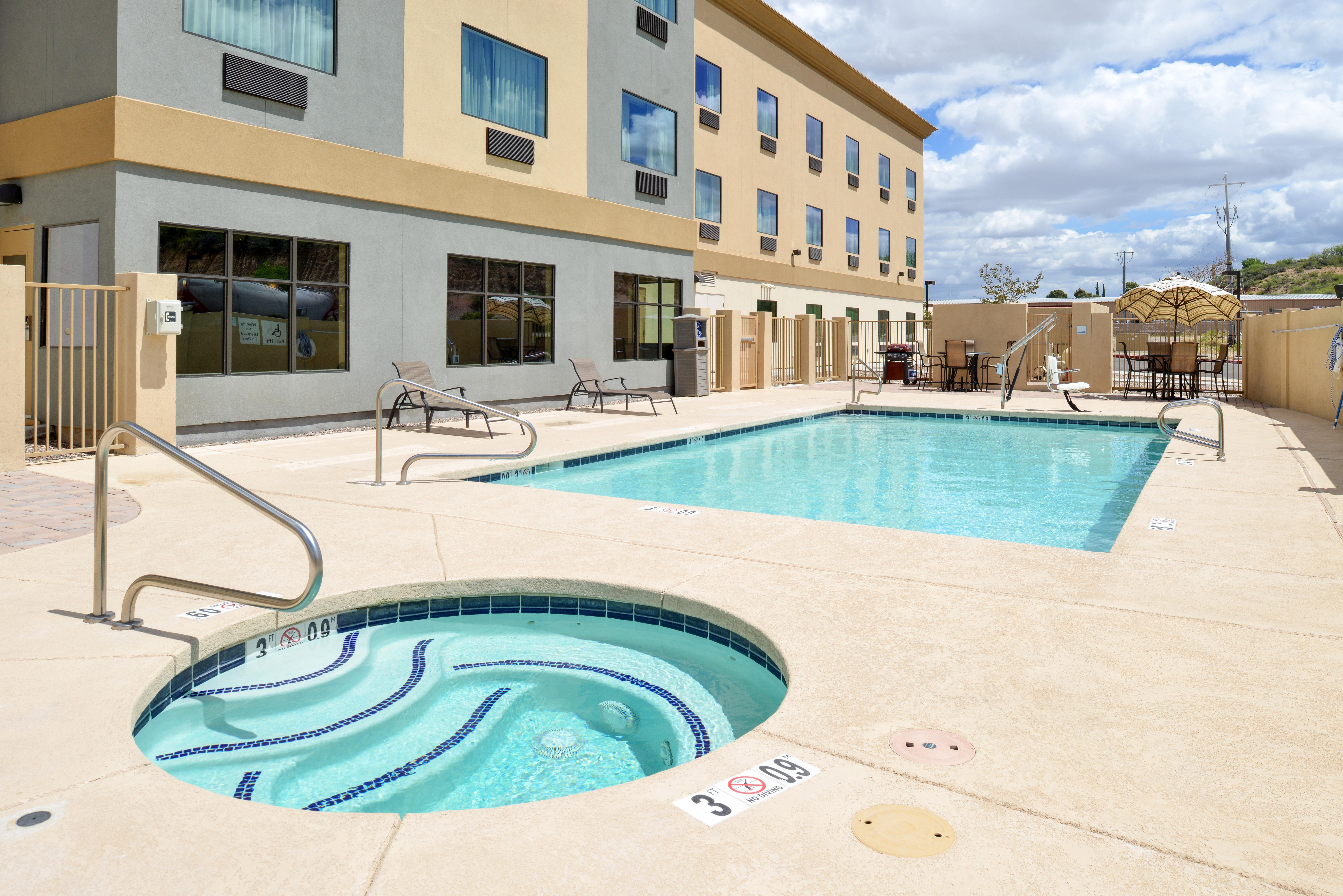 Holiday Inn Express & Suites Globe By Ihg Exterior foto
