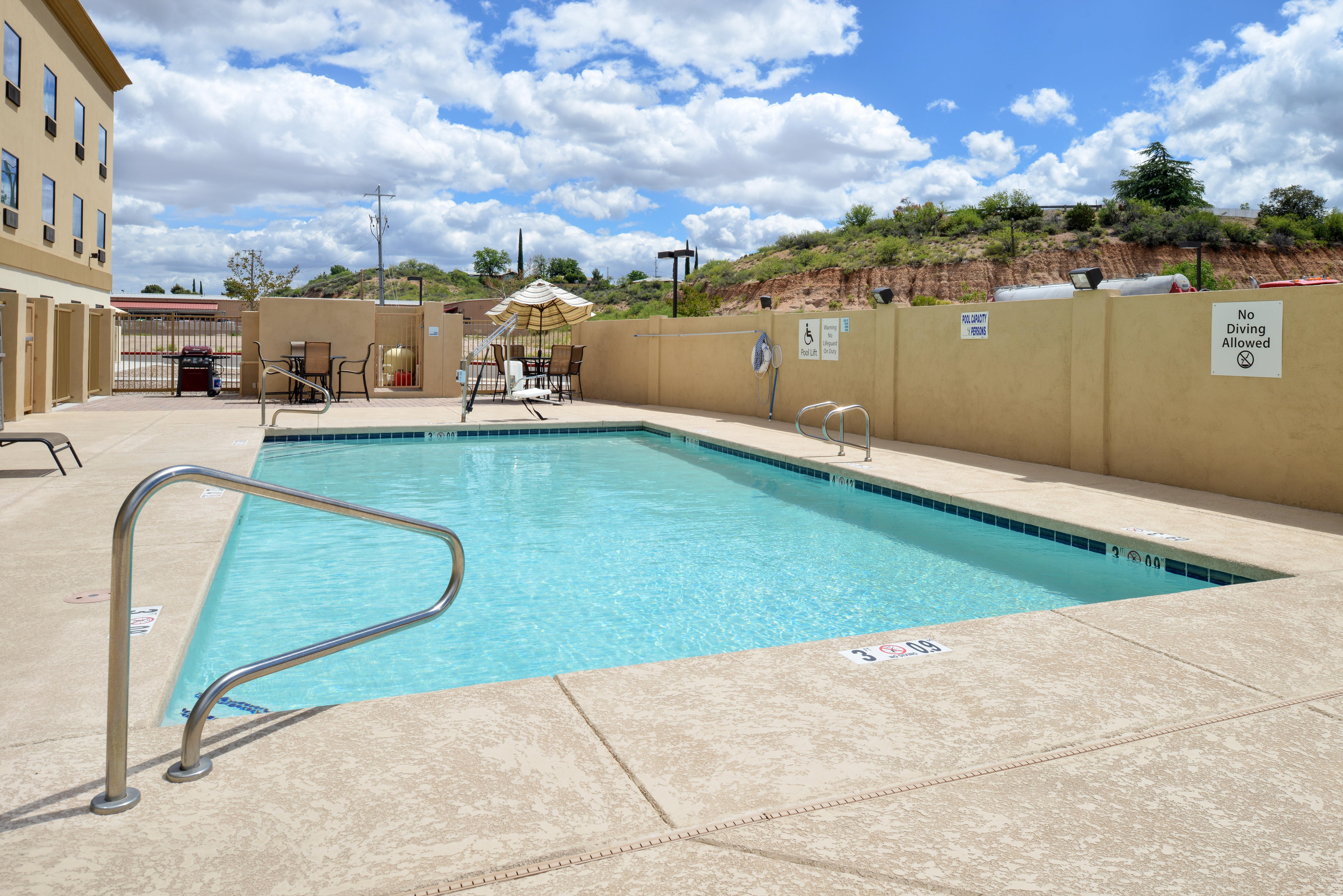 Holiday Inn Express & Suites Globe By Ihg Exterior foto